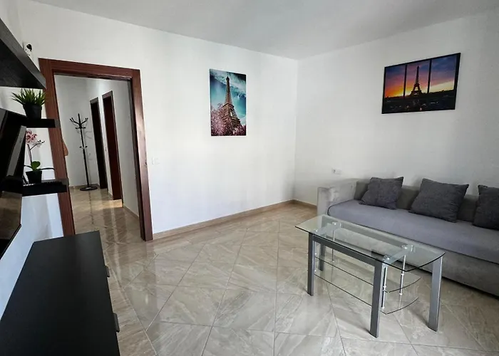 Apartamento De 2 Habitaciones En Arrecife